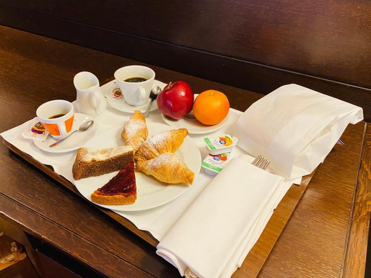 Country Hotel Castelbarco Vaprio dʼAdda Εξωτερικό φωτογραφία