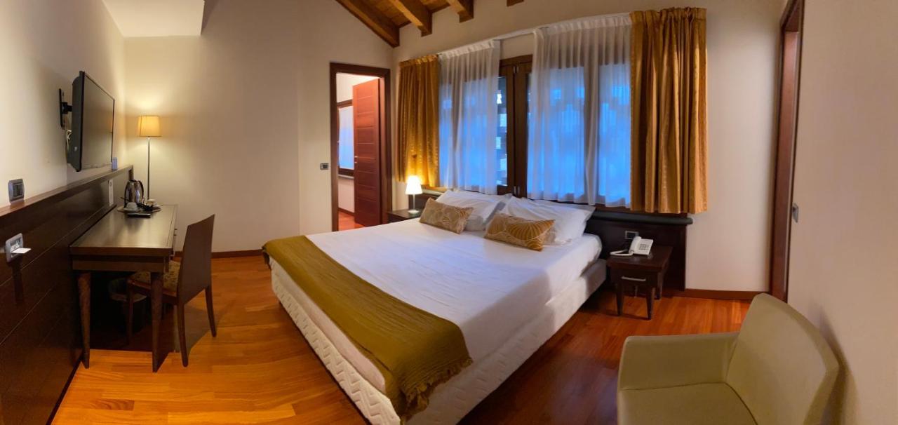 Country Hotel Castelbarco Vaprio dʼAdda Εξωτερικό φωτογραφία