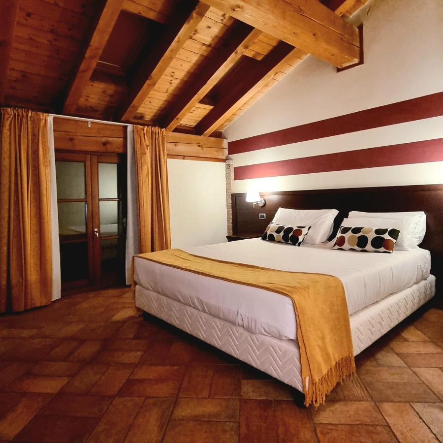 Country Hotel Castelbarco Vaprio dʼAdda Εξωτερικό φωτογραφία