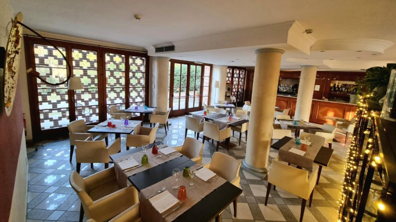 Country Hotel Castelbarco Vaprio dʼAdda Εξωτερικό φωτογραφία