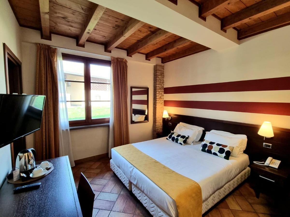 Country Hotel Castelbarco Vaprio dʼAdda Εξωτερικό φωτογραφία
